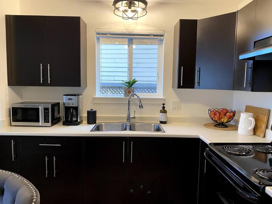 Cozy Lakeview Suite 維多利亞 外观 照片